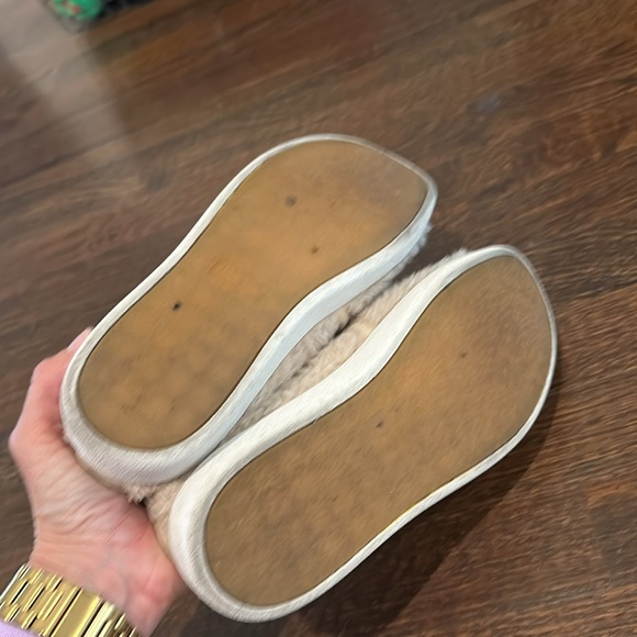 Ugg size 8 - Picture 4 of 4